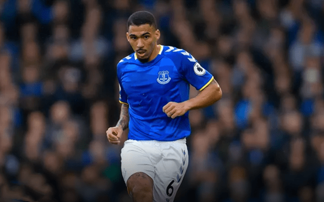 阿斯顿维拉临危受命，主帅积极调整阵容(阿斯顿维拉阵型)