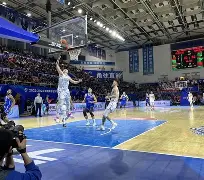 新疆男篮门大捷获首胜,一战终结连败屯土匆匆望前的简单介绍 新疆男篮门大捷获首胜,一战终结连败屯土匆匆望前的简单介绍